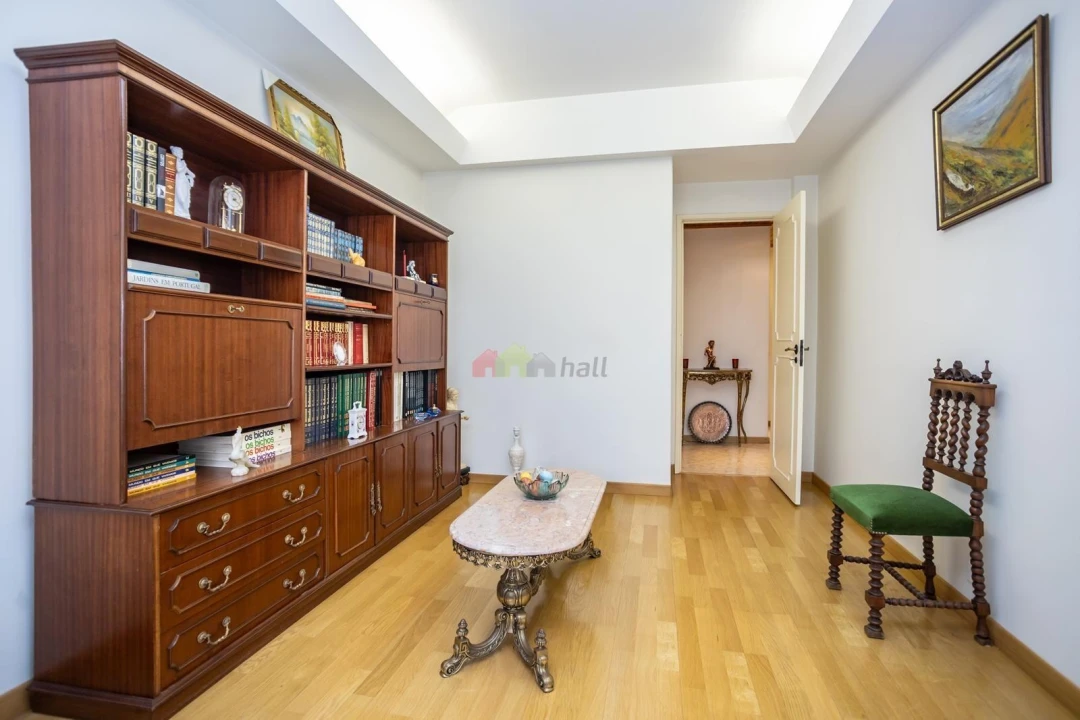 Apartamento T3 para Venda em Alfragide Foto 34