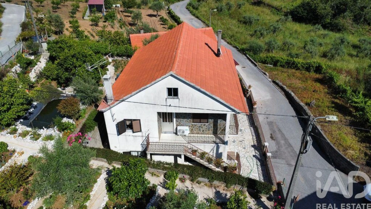 Moradia T5 para Venda em Graça Foto 4