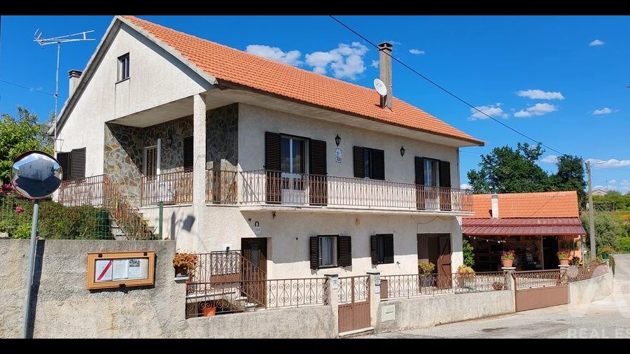 Moradia T5 para Venda em Graça