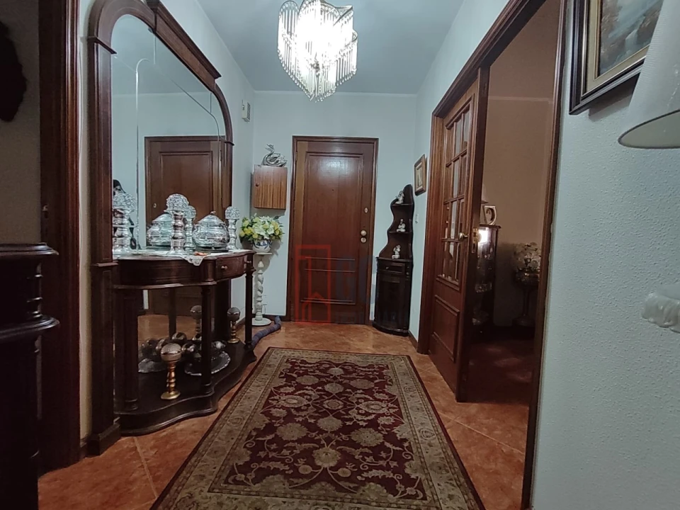 Apartamento T2 para Venda em Mafamude e Vilar do Paraíso Foto 7