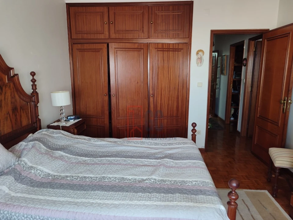 Apartamento T2 para Venda em Mafamude e Vilar do Paraíso Foto 13