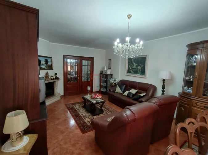 Apartamento T2 para Venda em Mafamude e Vilar do Paraíso Foto 2
