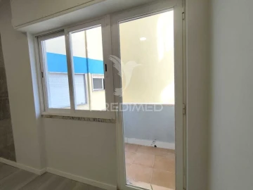 Apartamento T1 para Venda em Venteira