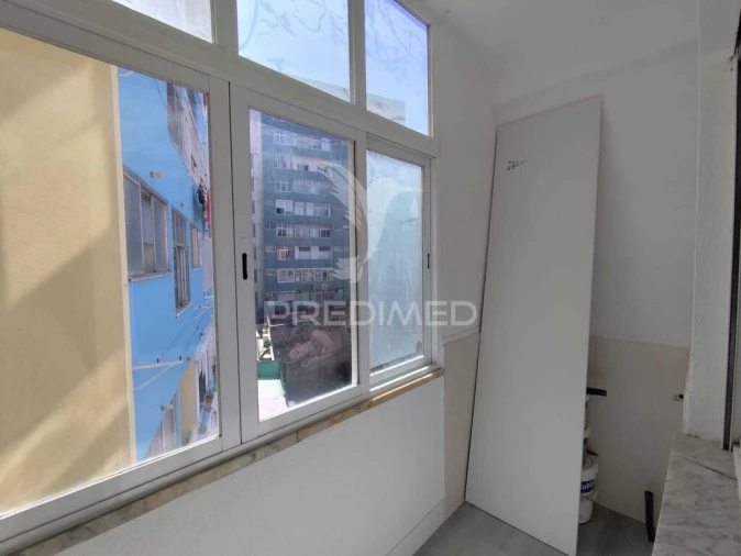 Apartamento T1 para Venda em Venteira Foto 20