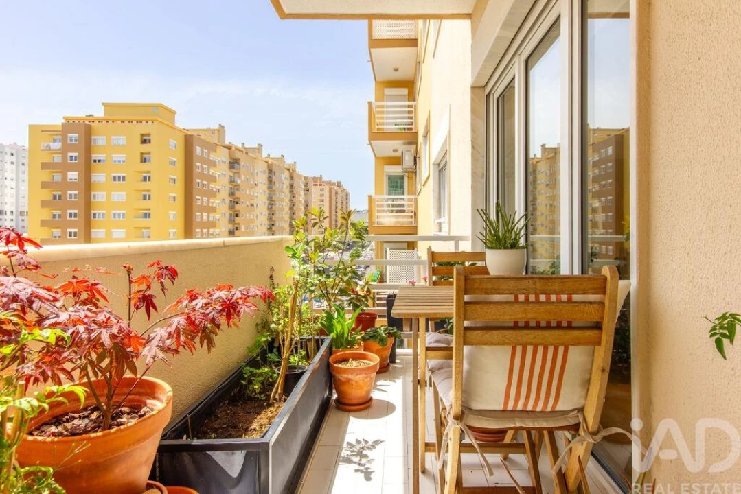 Apartamento para Venda em Carnaxide e Queijas Foto 1