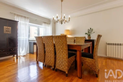 Apartamento para Venda em Carnaxide e Queijas