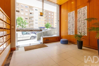 Apartamento para Venda em Carnaxide e Queijas