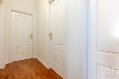 Apartamento para Venda em Carnaxide e Queijas