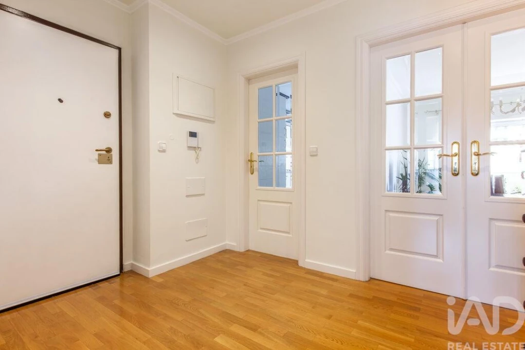 Apartamento para Venda em Carnaxide e Queijas Foto 2