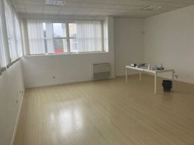 Armazém para Arrendamento em São João das Lampas e Terrugem Foto 5