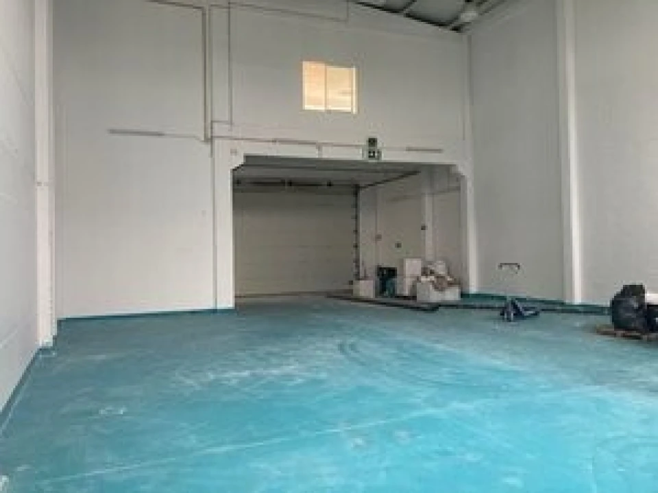 Armazém para Arrendamento em São João das Lampas e Terrugem Foto 1