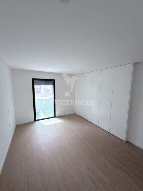 Apartamento T2 para Venda em Esgueira