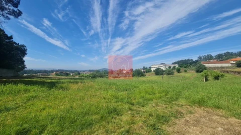 Quinta T5 para Venda em Creixomil e Mariz
