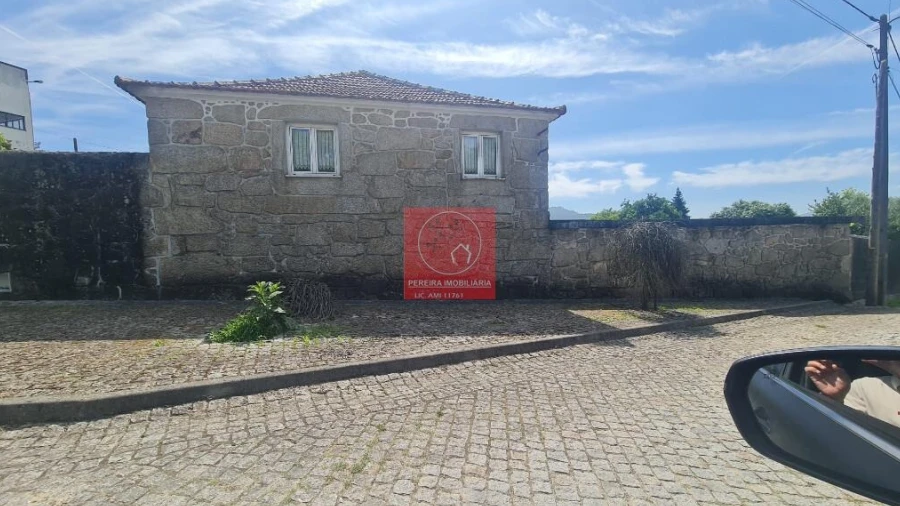 Quinta T5 para Venda em Creixomil e Mariz