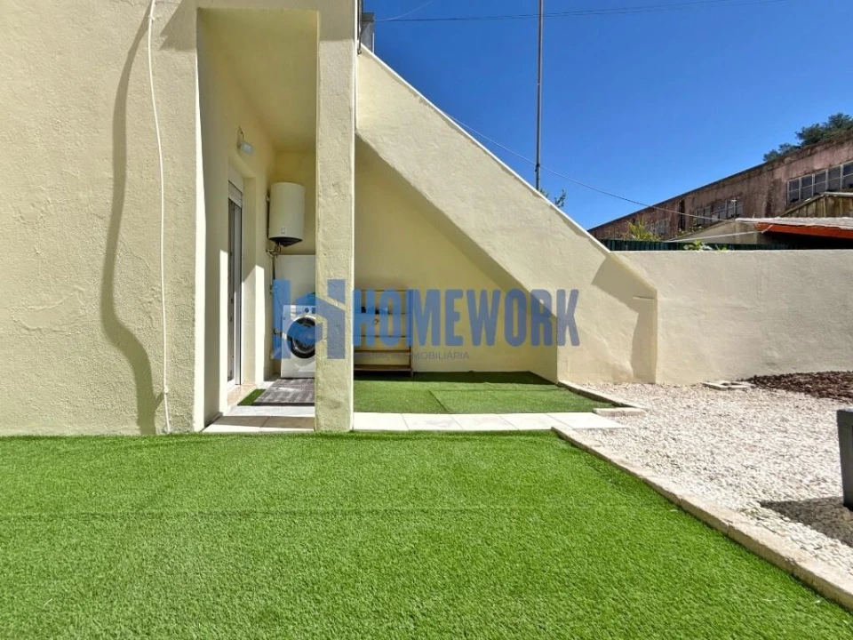 Apartamento T1 para Venda em Camarate, Unhos e Apelação Foto 23