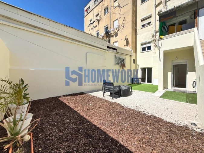 Apartamento T1 para Venda em Camarate, Unhos e Apelação Foto 27