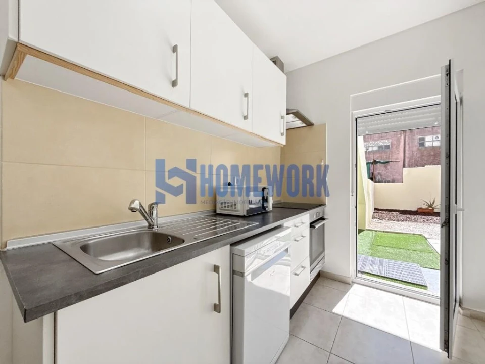 Apartamento T1 para Venda em Camarate, Unhos e Apelação Foto 15