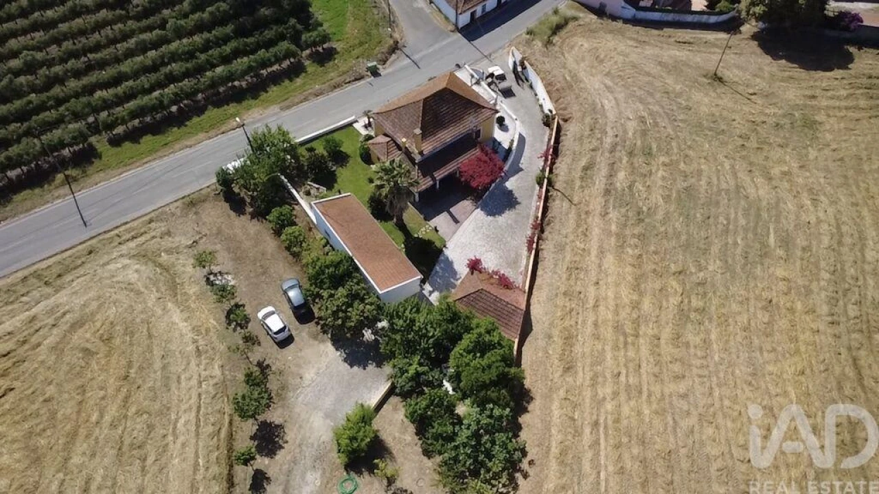 Quinta T4 para Venda em Achete, Azoia de Baixo e Póvoa de Santarém Foto 4