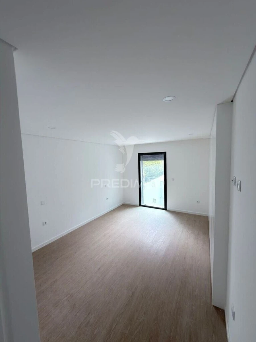 Apartamento T2 para Venda em Esgueira Foto 12