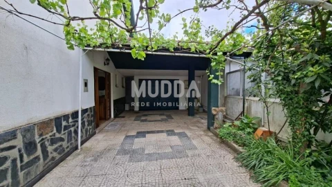Moradia T3 para Venda em Sé, Santa Maria e Meixedo