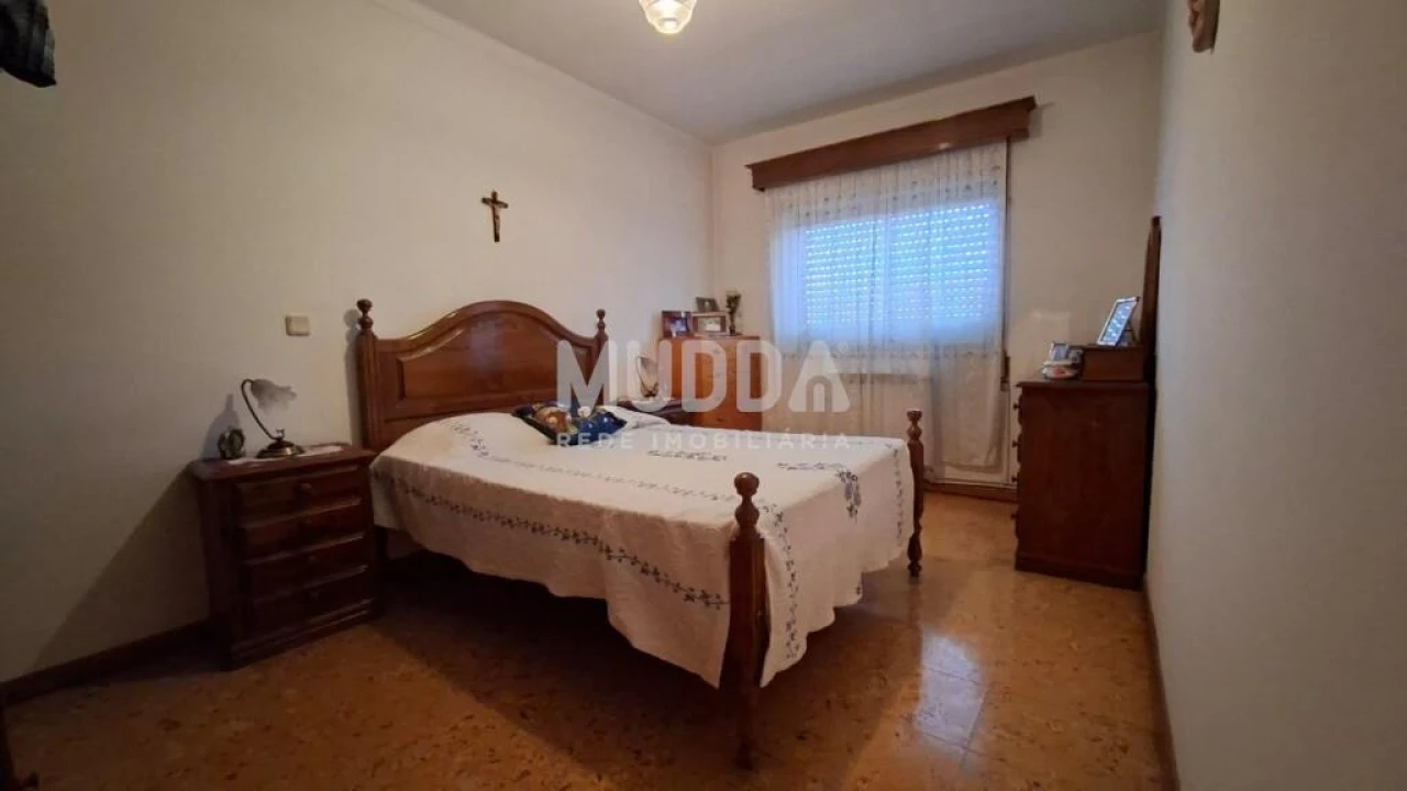 Moradia T3 para Venda em Sé, Santa Maria e Meixedo Foto 3