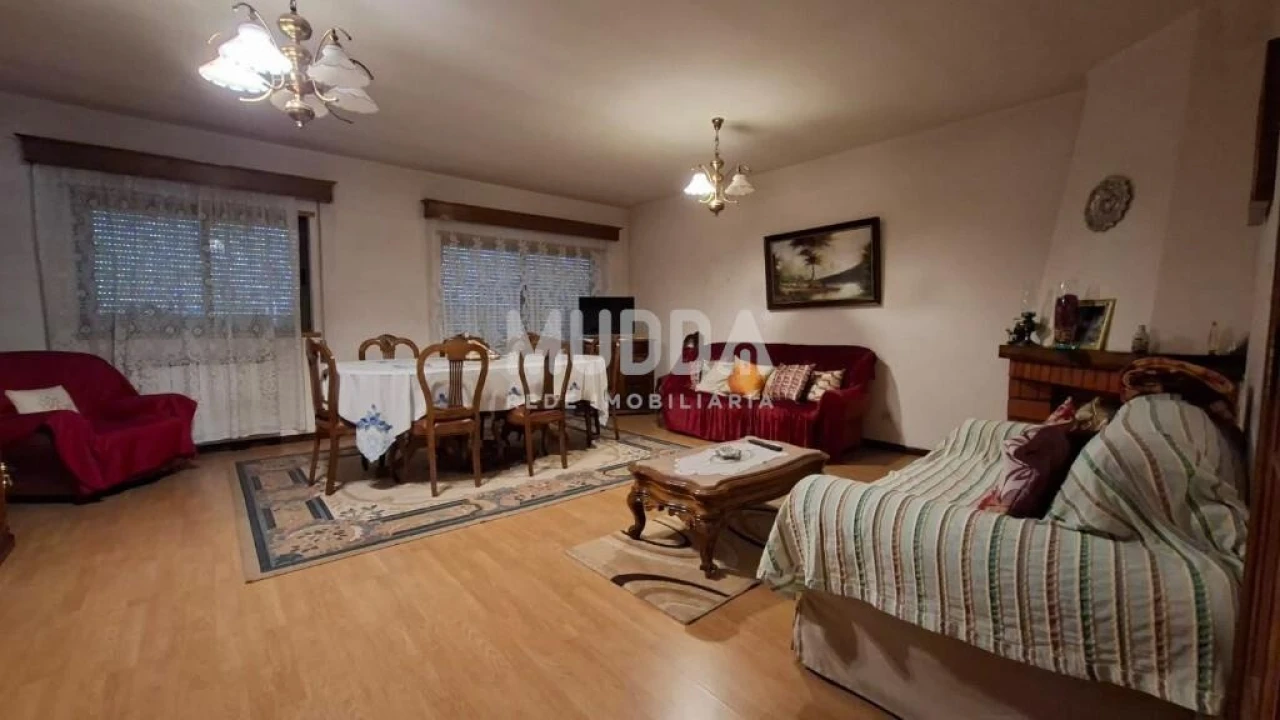 Moradia T3 para Venda em Sé, Santa Maria e Meixedo Foto 1