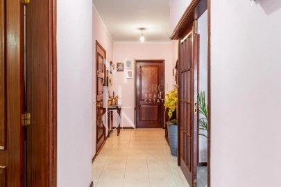 Apartamento T3 para Venda em Grijó e Sermonde