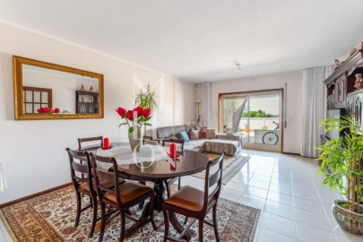 Apartamento T3 para Venda em Grijó e Sermonde
