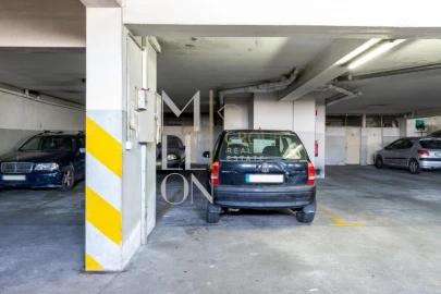Apartamento T3 para Venda em Grijó e Sermonde