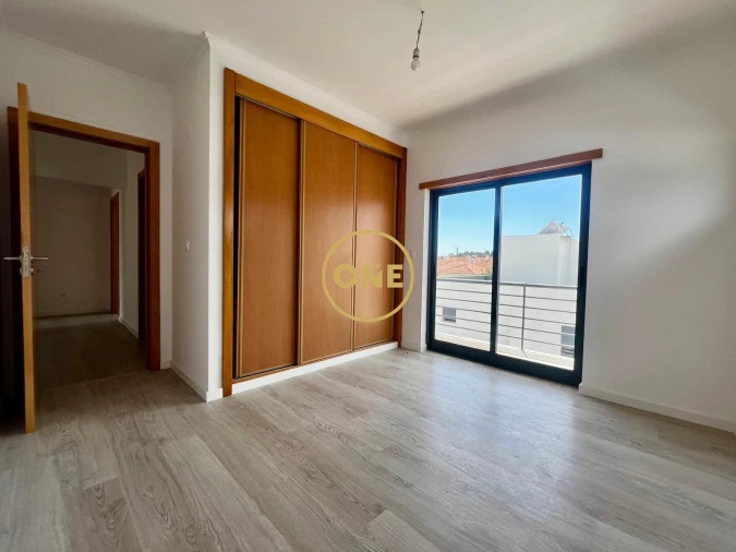Moradia T5 para Venda em Almada, Cova da Piedade, Pragal e Cacilhas Foto 9