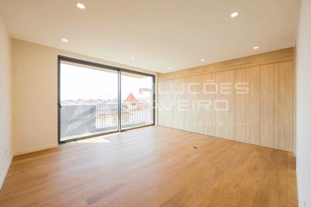 Apartamento T3 para Venda em Glória e Vera Cruz Foto 24