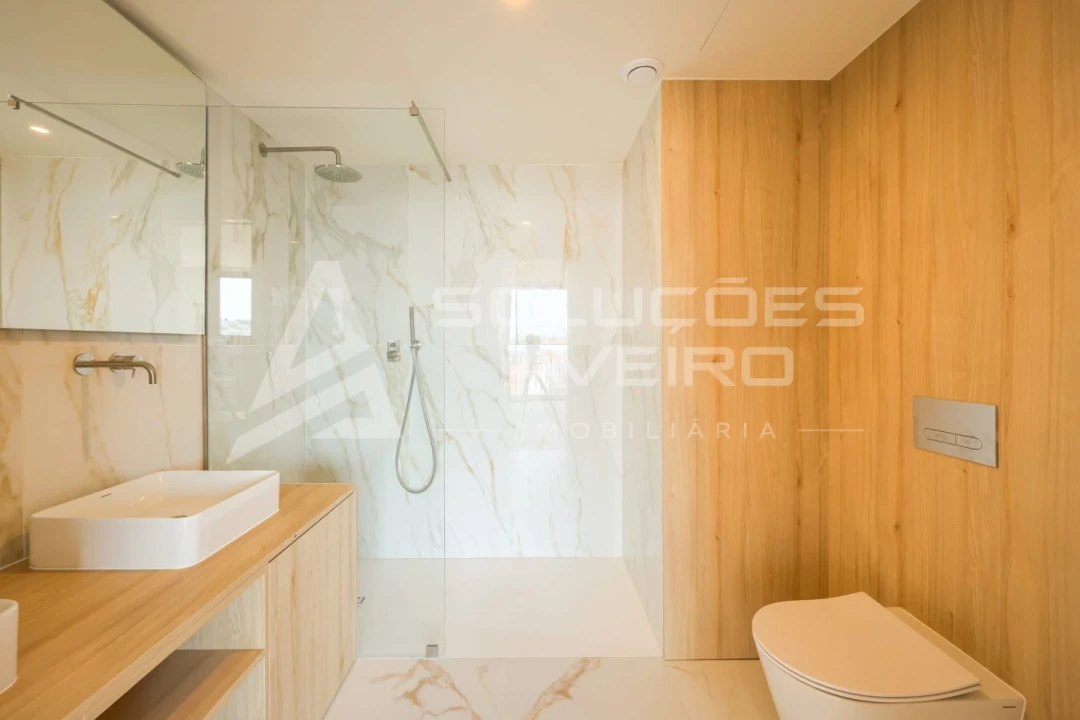 Apartamento T3 para Venda em Glória e Vera Cruz Foto 27