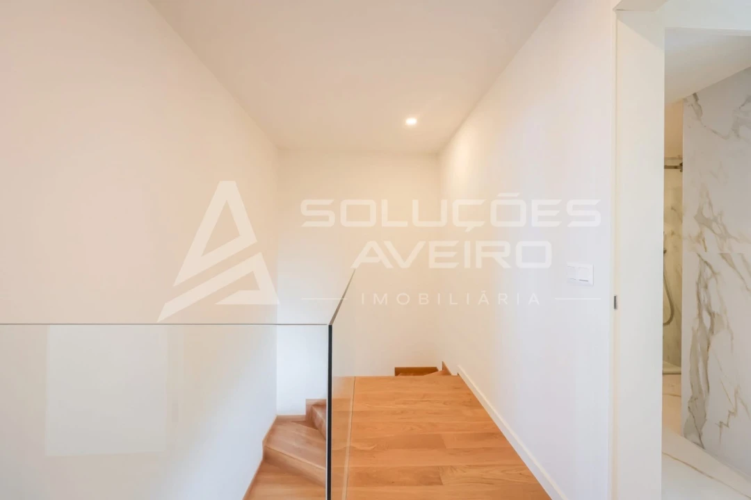 Apartamento T3 para Venda em Glória e Vera Cruz Foto 33