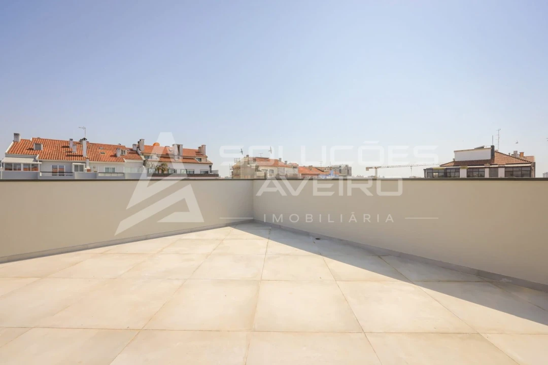 Apartamento T3 para Venda em Glória e Vera Cruz Foto 42