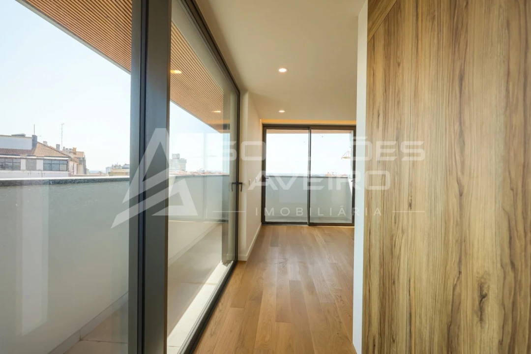 Apartamento T3 para Venda em Glória e Vera Cruz Foto 46