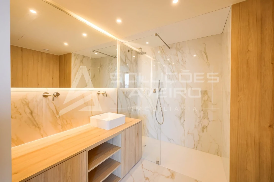 Apartamento T3 para Venda em Glória e Vera Cruz Foto 51
