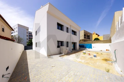 Apartamento T3 para Venda em São Domingos de Rana