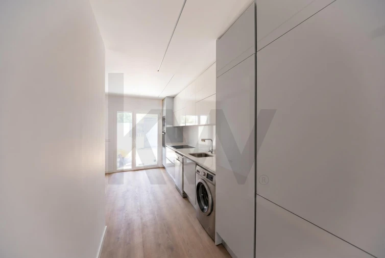 Apartamento T3 para Venda em São Domingos de Rana Foto 2