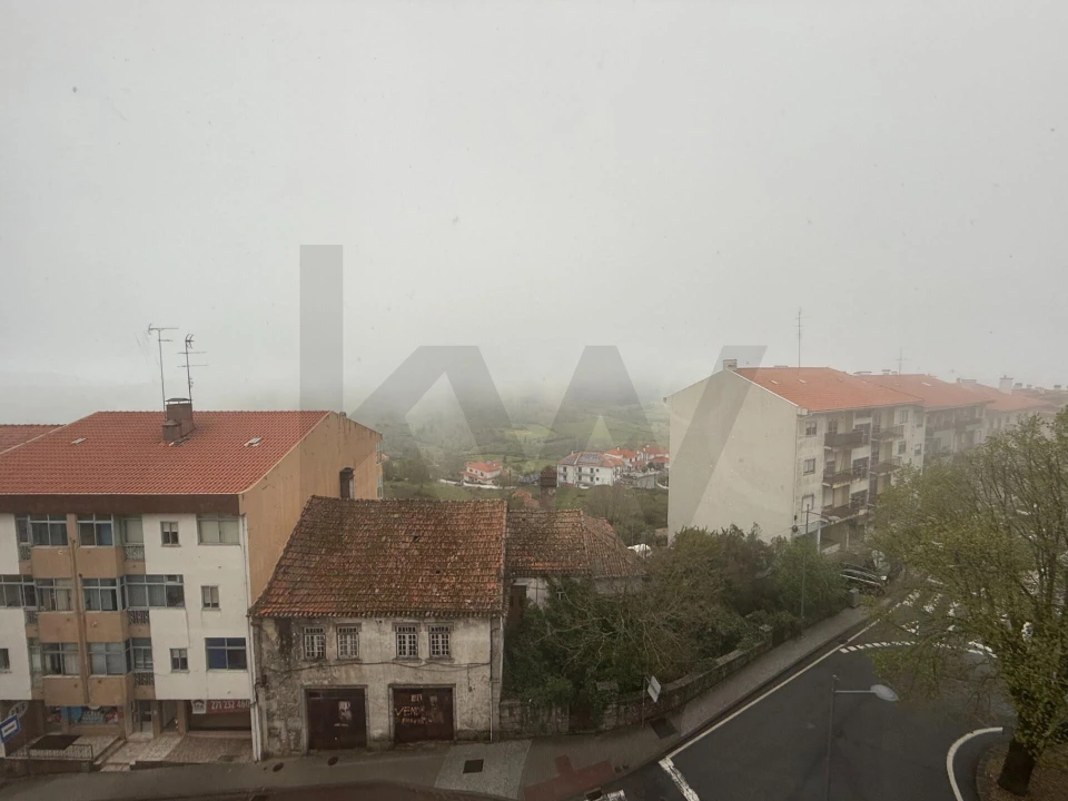Apartamento T3 para Venda em Avelãs de Ambom e Rocamondo Foto 23