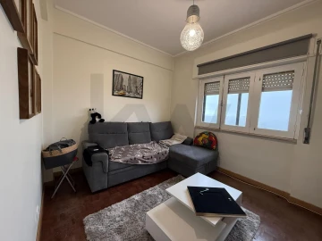 Apartamento T3 para Venda em Avelãs de Ambom e Rocamondo