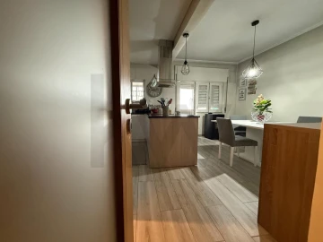 Apartamento T3 para Venda em Avelãs de Ambom e Rocamondo