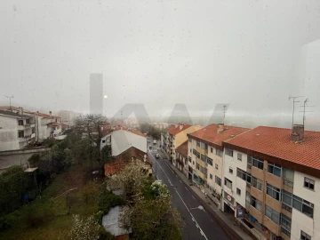Apartamento T3 para Venda em Avelãs de Ambom e Rocamondo