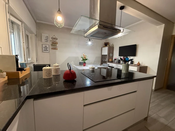 Apartamento T3 para Venda em Avelãs de Ambom e Rocamondo Foto 17