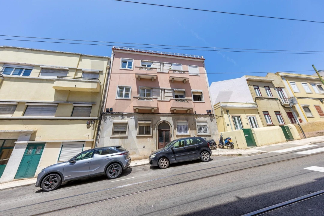 Apartamento T1 para Venda em Alcantara Foto 1