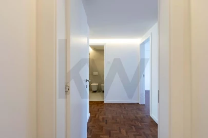 Apartamento T4 para Arrendamento em Alvalade