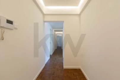 Apartamento T4 para Arrendamento em Alvalade