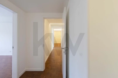 Apartamento T4 para Arrendamento em Alvalade