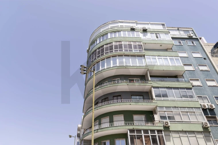 Apartamento T4 para Arrendamento em Alvalade Foto 34