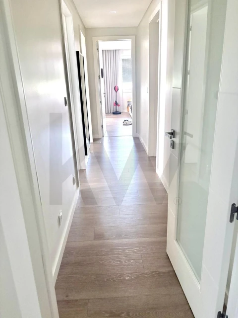Apartamento T3 para Arrendamento em Loures