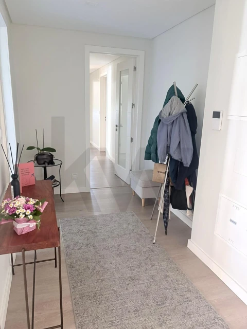 Apartamento T3 para Arrendamento em Loures